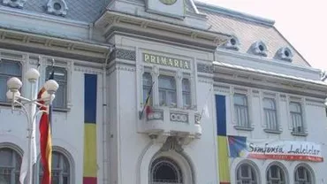 Directorul Direcţiei Tehnice şi de Urbanism din Primăria Piteşti, adus la DNA