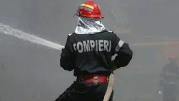 Un incendiu a izbucnit la un depozit de reziduuri petroliere din județul Prahova