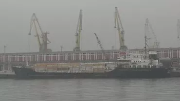 Porturile Constanţa şi Midia, închise din cauza ceţii