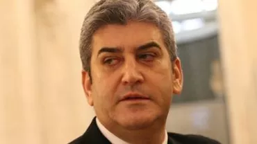 Vicepremierul Gabriel Oprea a votat la prima oră a dimineții pentru ”progresul României” (VIDEO)