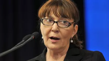 Monica Macovei îl felicită pe Klaus Iohannis pentru victoria obținută: ”Felicitări celor reuniți împotriva dictaturii hoților!”