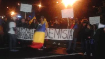 Constanța: Peste 100 de persoane cer demisia lui Victor Ponta, Radu Mazăre și Teodor Meleșcanu