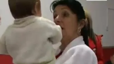 Baia Mare: Fetiță de nouă luni, abandonată în gara din oraș