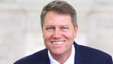 Klaus Iohannis a fost felicitat telefonic de către Angela Merkel