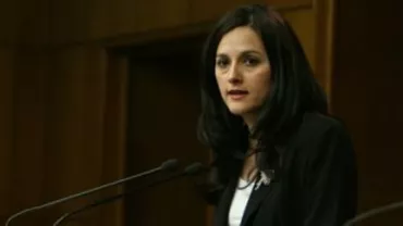 Alina Bica a fost arestată preventiv pentru 30 de zile în dosarul în care este cercetată pentru abuz în serviciu (VIDEO)