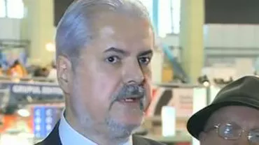 Adrian Năstase sfătuiește PSD-ul să meargă în Parlament pentru un vot de încredere pentru a verifica soliditatea majorității parlamentare