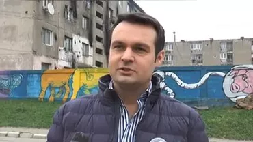 Primarul din Baia Mare a pictat gardul care separă două blocuri de romi de restul cetățenilor: „Acum este nevoie de avizul Ministerului Culturii pentru a-l demola”