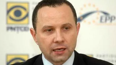 Scandal la PNŢCD: Aurelian Pavelescu s-a baricadat în sediul partidului, după ce colegii au refuzat vânzarea clădirii