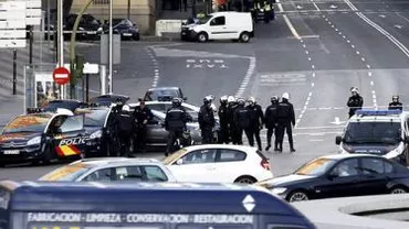 Spania: Un bărbat a intrat cu o mașină-capcană în fațada sediului partidului aflat la putere