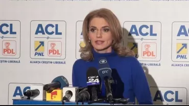 Amintiri despre noua şefă a PNL, Alina Gorghiu: “I-am ţinut minte doar picioarele, telefonul şi parfumul, nu şi numele”