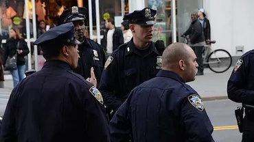 Doi polițiști au fost asasinați la New York de către un bărbat care s-a sinucis ulterior