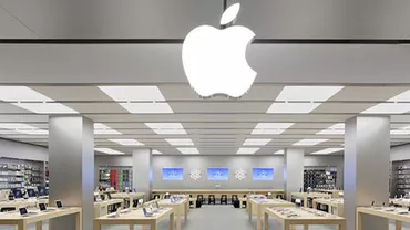 Apple a scumpit cu 35% iPhone-urile vândute în Rusia, din cauza deprecierii rublei