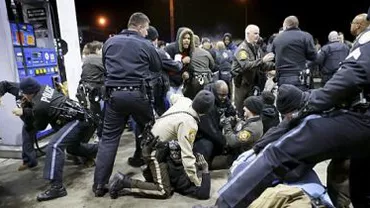 SUA: Un tânăr de culoare a fost ucis de un polițist în Missouri