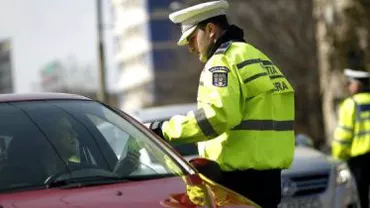 Polițiștii au reținut peste 250 de permise de conducere în Ajunul Crăciunului