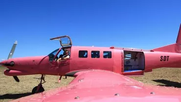 13 persoane s-au parașutat dintr-un avion care se prăbușea, în Noua Zeelandă