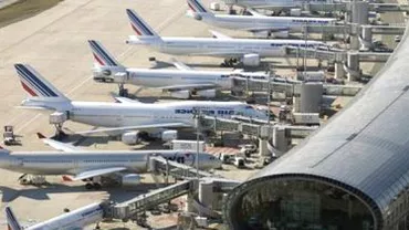 Două din cele patru piste de pe Aeroportul Charles de Gaulle din Franța au fost închise