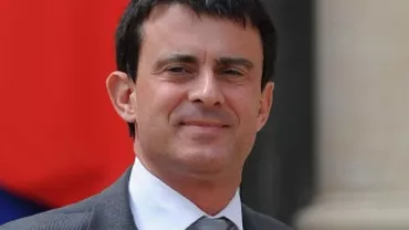 Premierul francez: Poliția continuă urmărirea posibililor complici ai autorilor atacurilor de la Paris