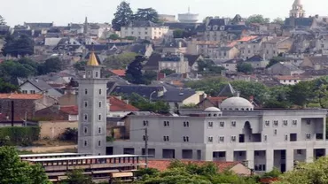 Incendiu la o moschee în construcţie din centrul Franţei