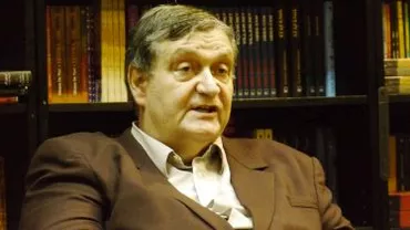 Alex Ștefănescu, mesaj către Iohannis, cu privire la situația Bibliotecii Naționale: ”Opriți degradarea unei instituţii care poate fi considerată ADN-ul poporului român!”