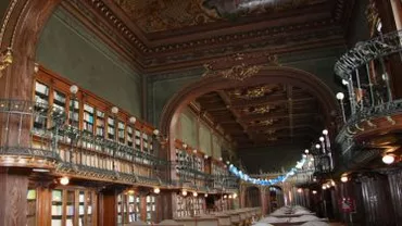 Bibliotecă din România, printre cele mai frumoase din lume
