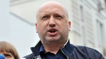 Maşina blindată a lui Aleksandr Turcinov a fost vizată de focuri de armă în estul Ucrainei