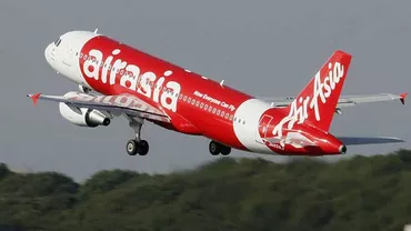 Două "părţi mari" din avionul AirAsia au fost găsite pe fundul Mării Java