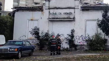 Incendiu la Teatrul de Animație Bacău, după ce doi oameni ai străzii au făcut focul pentru a se încălzi