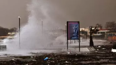 Turcia: Cinci persoane au murit și peste 100 au fost rănite din cauza furtunilor violente