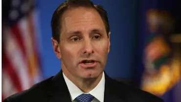 FBI avertizează: Gruparea Stat Islamic recrutează adolescenţi și femei pe rețelele de socializare