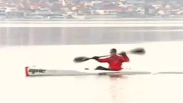 Radu Mazăre, cu caiacul pe Siutghiol, în timp ce DNA desfășoară percheziții la primăria sa: ”Mi-am luat la revedere de la mama și de la iubite” (VIDEO)