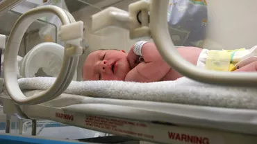 Caz rar la Spitalul Cantacuzino: Gemene născute la diferenţă de şapte săptămâni, în ani diferiţi