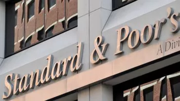 S&P a retrogradat ratingul Greciei cu o treaptă, la B-