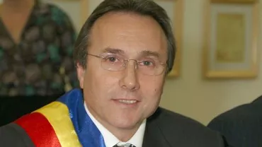 Un grup de ieșeni a demarat o campanie de strângere de semnături pentru demiterea primarului Gheorghe Nichita prin referendum