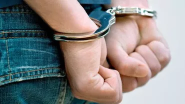 Adolescent musulman, arestat în timp ce se ducea să decapiteze un militar britanic