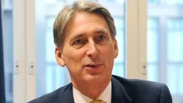 Philip Hammond: Marea Britanie își rezervă dreptul să înarmeze forțele ucrainene