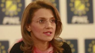 Alina Gorghiu anunță că a cerut demisia lui Varujan Vosganian: Dacă nu va face acest lucru va propune excluderea sa din PNL