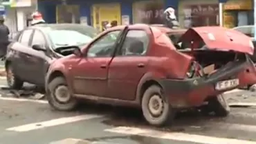 Grav accident în Piața Romană din Capitală: Doi oameni au murit și alți zece au fost răniți (VIDEO)