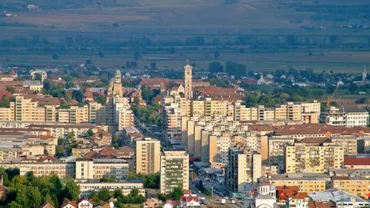 Alba Iulia oferă gratis terenuri companiilor care investesc cel puţin 1,5 milioane de euro