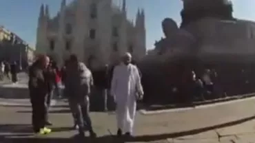 Student egiptean, insultat de locuitorii din Milano în timp ce se plimbă îmbrăcat în imam: „Ai văzut ISIS?” (VIDEO)