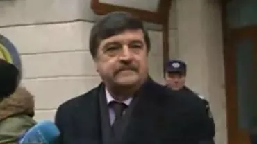 Toni Greblă, reținut de DNA pentru „trafic” de capre: Fostul judecător CCR, scos temporar din arest după ce i s-ar fi făcut rău (VIDEO)