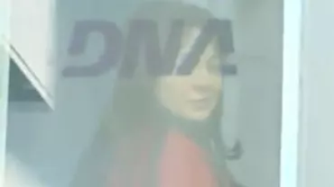 Oana Mizil, iubita lui Marian Vanghelie, audiată la DNA (VIDEO)