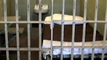 Controale în Arestul Central al Poliției Capitalei: Se verifică dacă cei din arest au asupra lor lucruri interzise