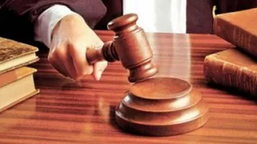 Curtea supremă: Doi foşti directori ai Electrica Braşov, condamnaţi la câte şapte ani de închisoare cu executare. Decizia este definitivă