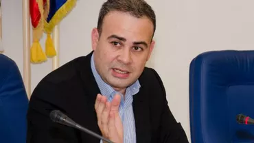 Ioan Stranomir, specialist în drept constituțional: Preşedintele poate suspenda un ministru împotriva căruia s-a deschis urmărirea penală. Este ca şi cum lupul ar fi pus paznic la stână