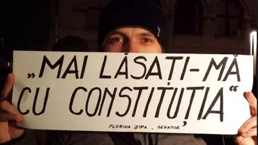 Parlamentarii nu se mai tem de CCR și nici nu mai țin cont de Constituție: Opinia publică este este singura de care le mai este frică