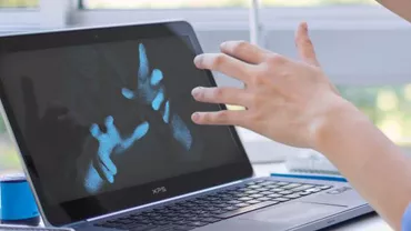 Intel va lansa camera 3D RealSense care înțelege ce se întâmplă în jur