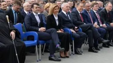 Premierul moldovean, în centrul atenției la ceremonia de învestire a noului bașcan al Autonomiei Găgăuze: Ciorapii lui Chiril Gaburici au atras toate privirile (FOTO)