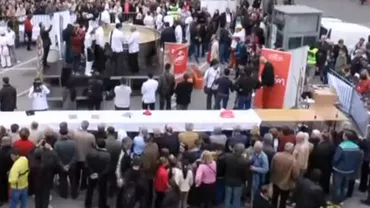 Cea mai mare supă din lume a fost pregătită în Bosnia-Herțegovina (VIDEO)