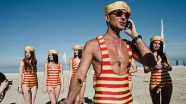 Radu Mazăre a primit la "Beciul Domnesc" saci cu nisip și cărți