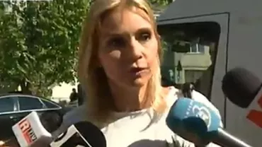 Elena Udrea, vizitată în arest de Ruxandra Dragomir: Dacă aș fi știut că Elena va rămâne arestată pentru o geantă, i le-aș fi aruncat pe toate (VIDEO)